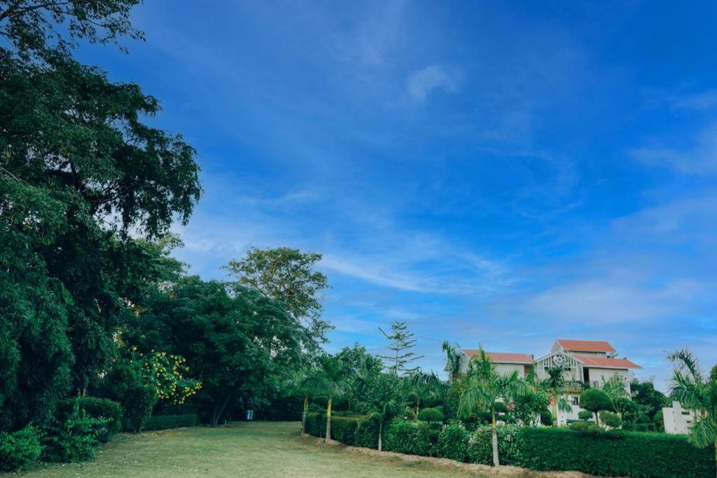 5 Senses Corbett Richness Luxuries Resort ! Destination Wedding & Corporate Events Ramnagar  Luaran gambar